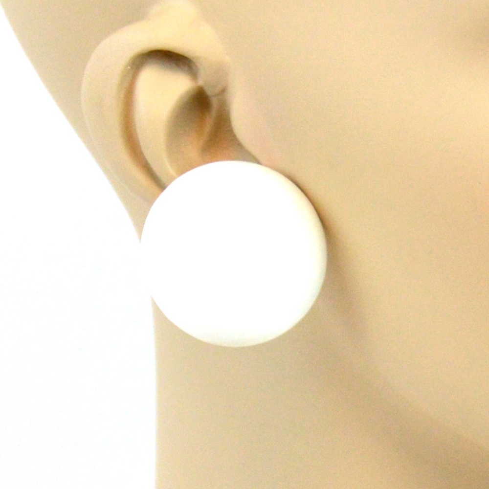 "Diva Dot" Earrings
